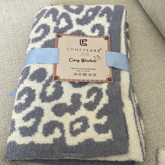 comfy luxe Other - Cozy comfy blanket